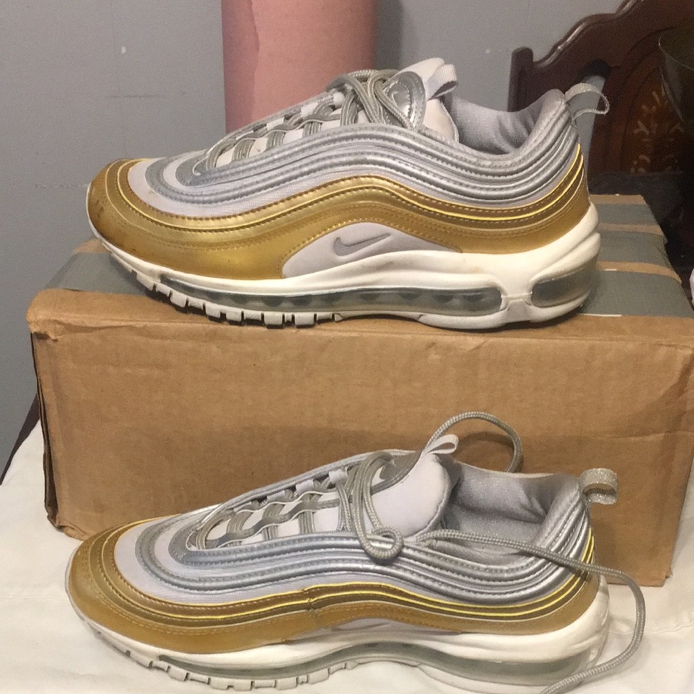 Nike Women's Silver and Gold Air Max 97 Sneakers - Picture 3 of 14